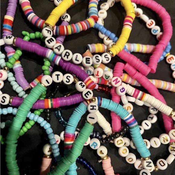 50 Taylor Swift Bracelets - Picture 2 of 2